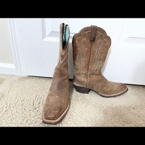 Ariat square toe boot